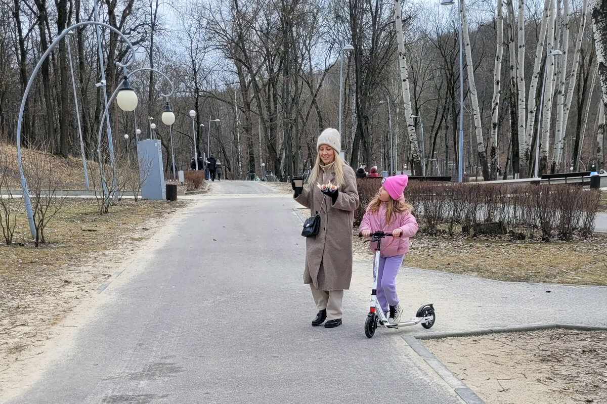С мамой в парке - Татьяна 