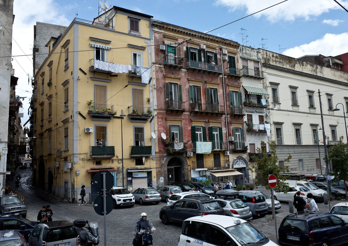 На улице (1) Неаполь, Италия - Андрей ТOMА©