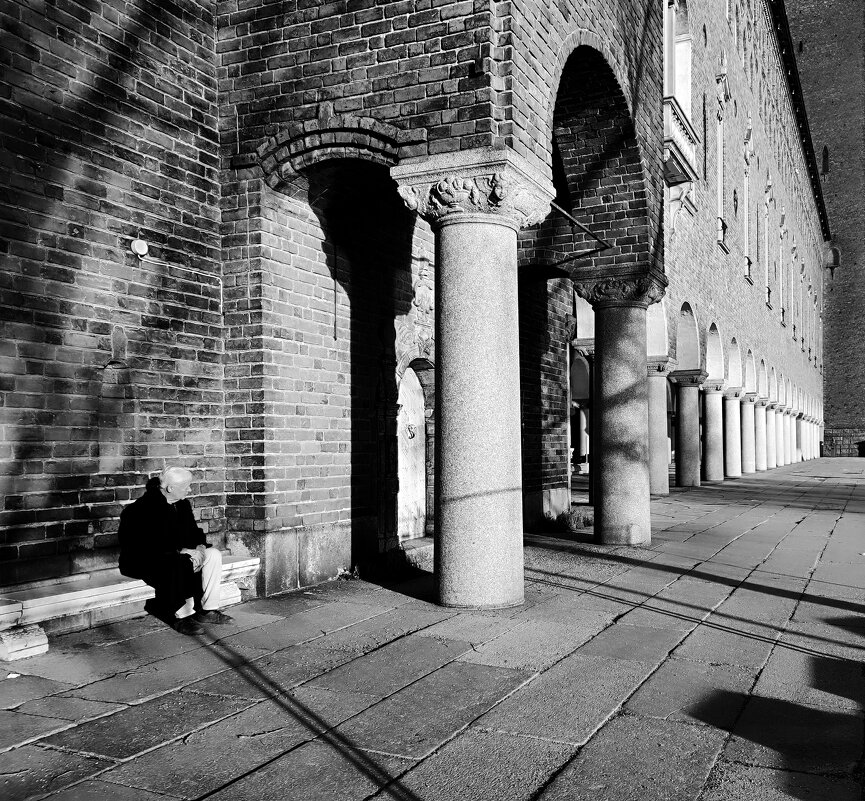 Одиночество в большом городе Стокгольм Швеция - wea *