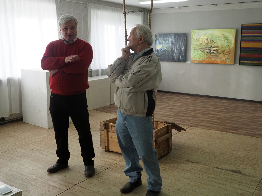7 апреля в Брянске открылась выставка работ художников Творческого соза художников - Евгений 