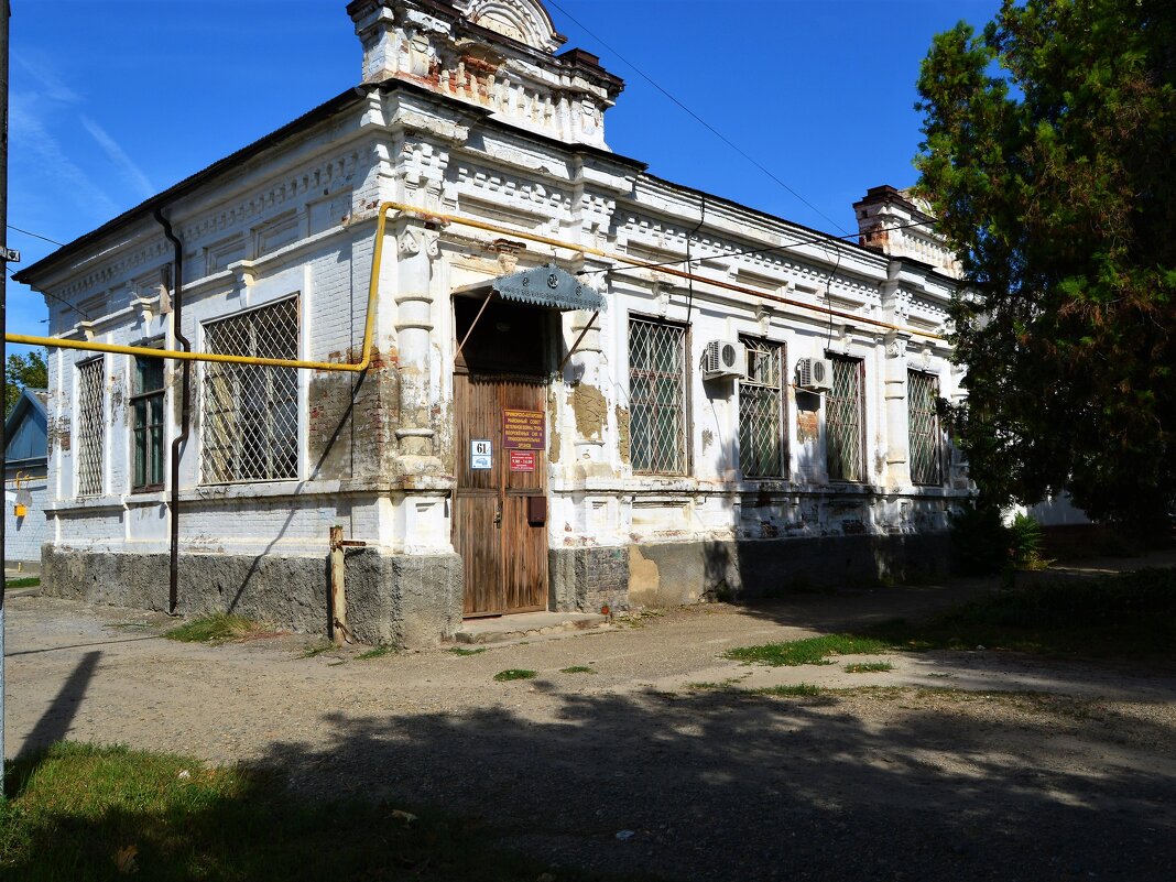 Приморско-Ахтарск. Дом по ул. Ленина 61. :: Пётр Чернега – Социальная сеть  ФотоКто