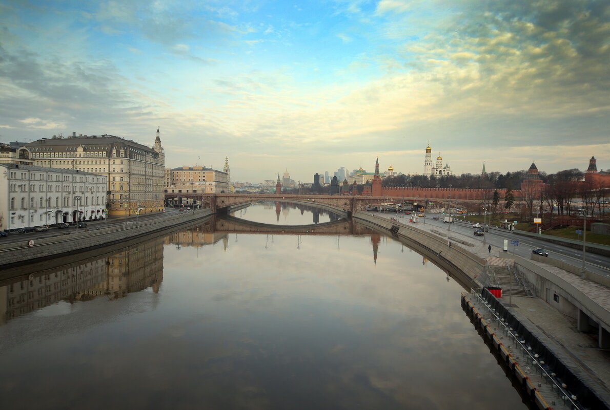 Москва - Михаил Бибичков