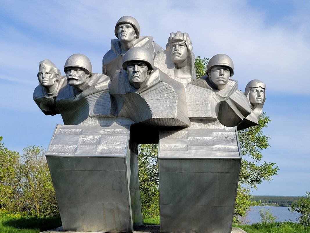 Памятник на Шиловском плацдарме - Татьяна 