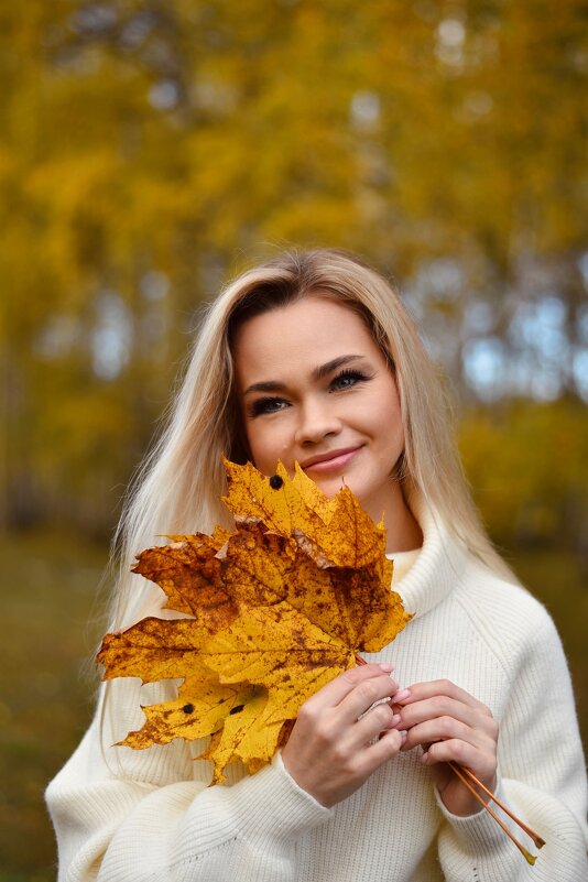 Осенний портрет - Анна Абакумова
