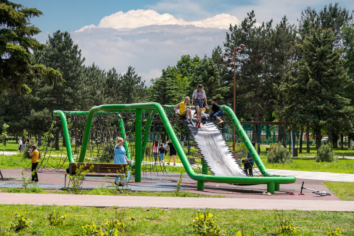 В городском парке - Игорь Сикорский