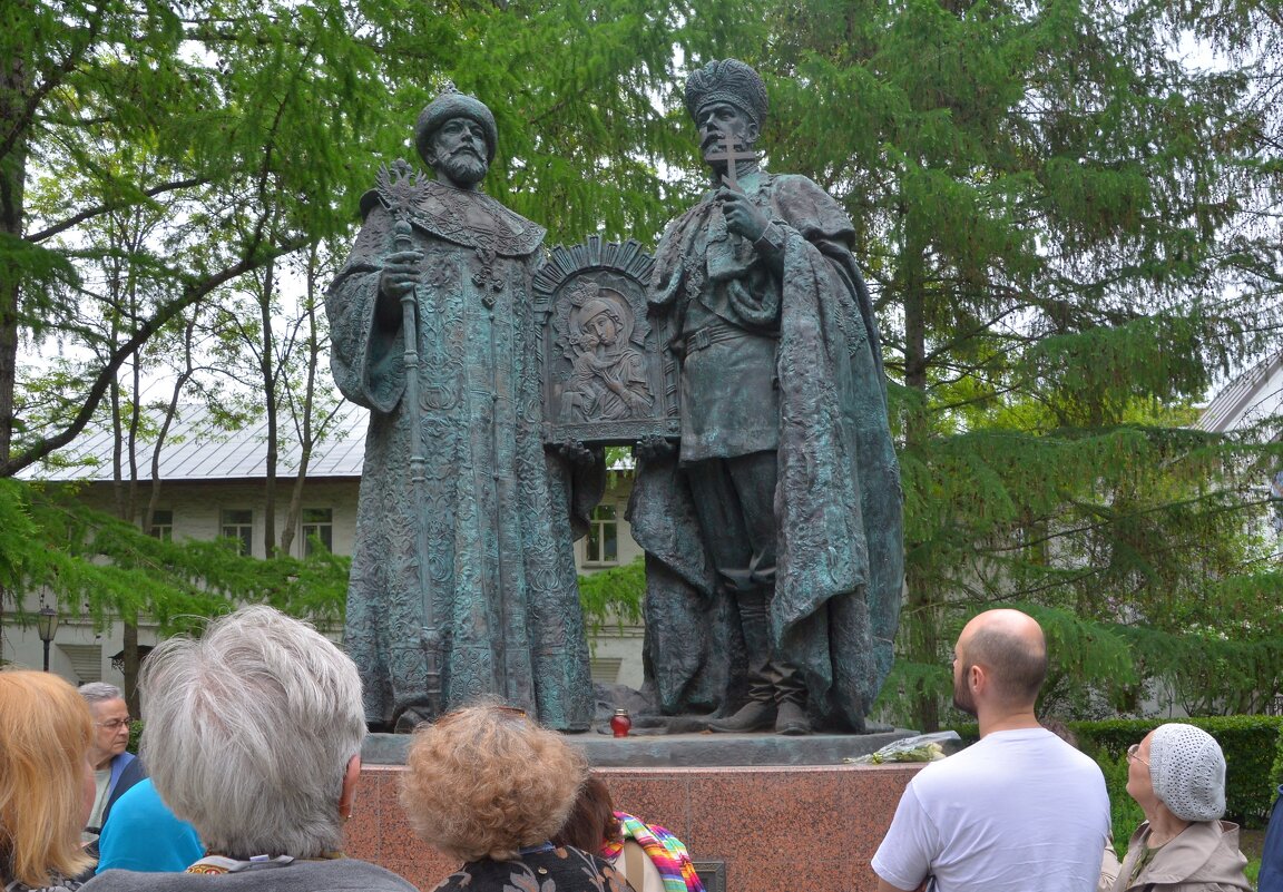 Памятник 400-летию Династии Романовых в Москве - Oleg4618 Шутченко
