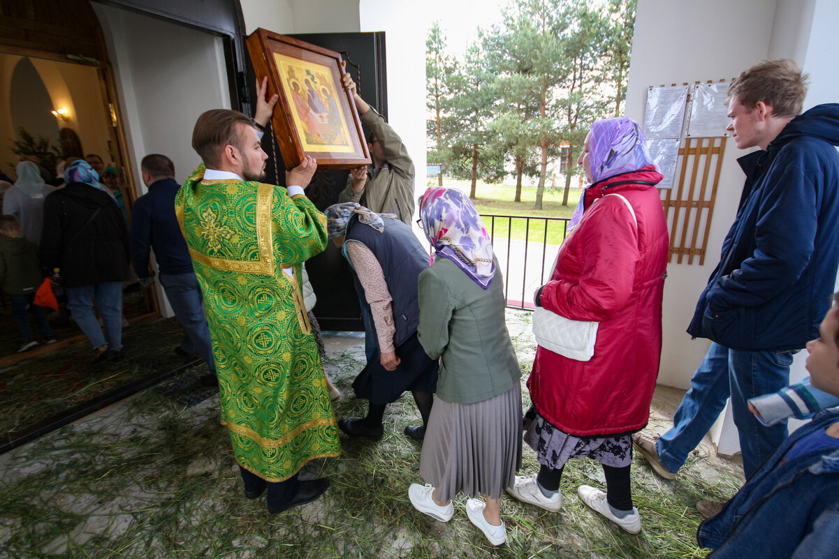 Верь в Святую Троицу и все устроится - Марина Мамаева