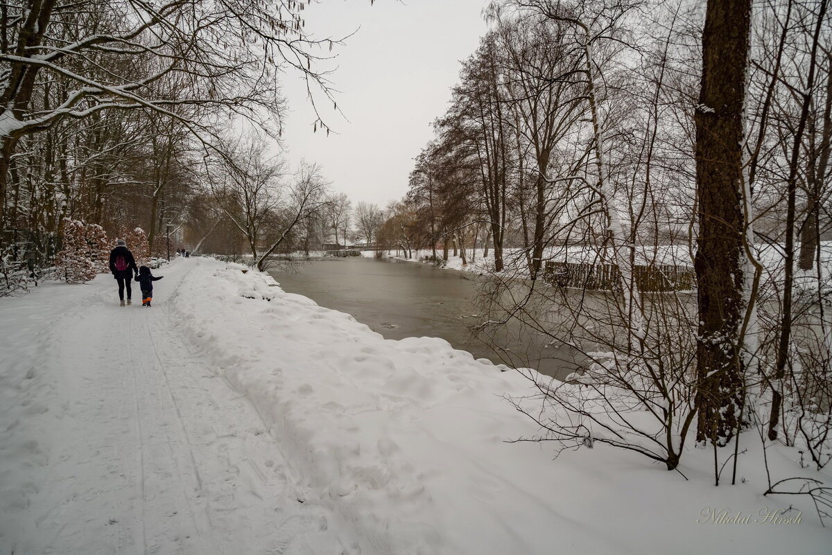 Как хорошо прогуляться по снежку - Николай Гирш