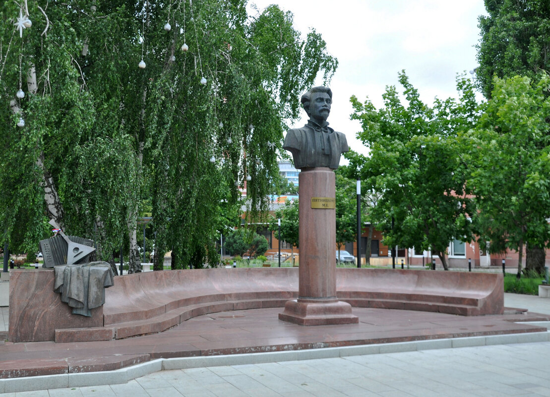 Памятник Митрофану Пятницкому(основателю первого русского народного хора) - Татьяна 