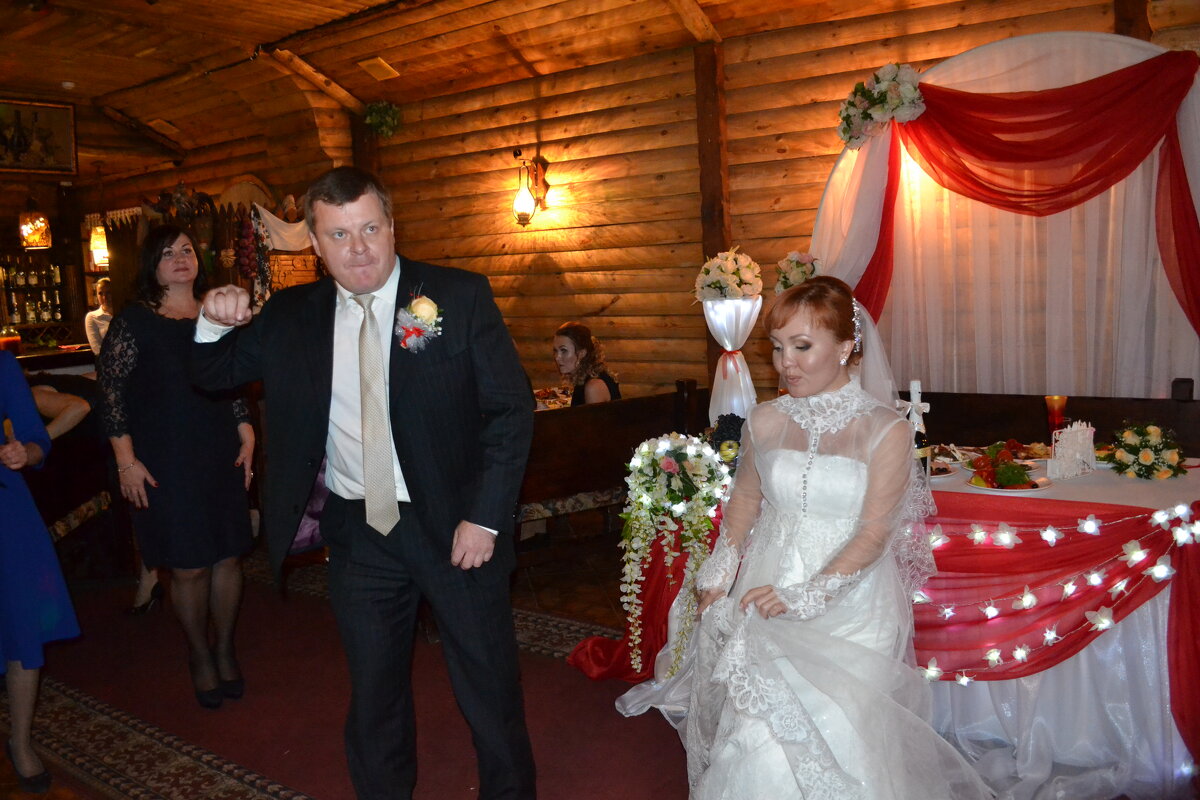 А свадьба пела и плесала - Андрей Хлопонин
