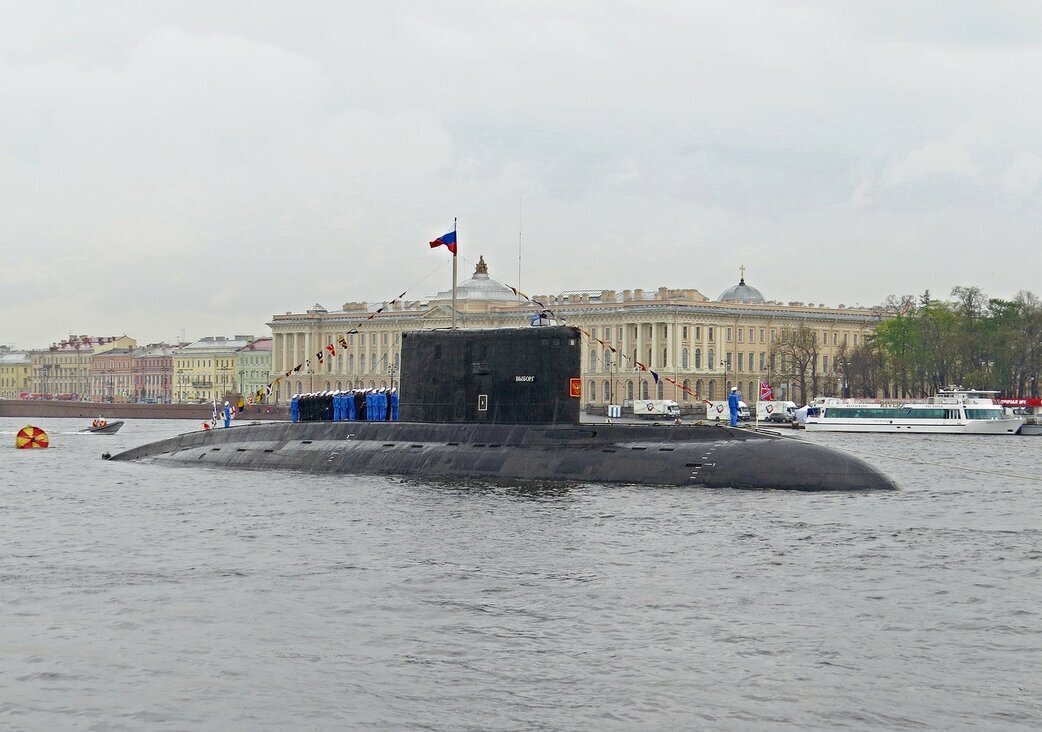Подводная лодка. День ВМФ - Вера Щукина
