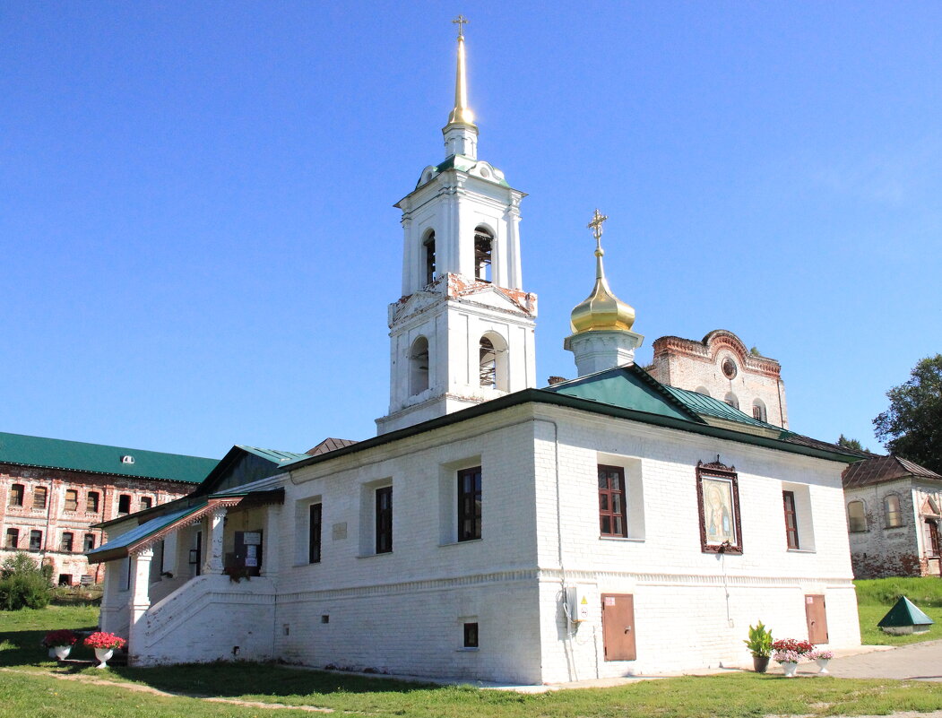Свято-Троицкий монастырь в селе Белбаж Ковернинского района - Евгений Корьевщиков