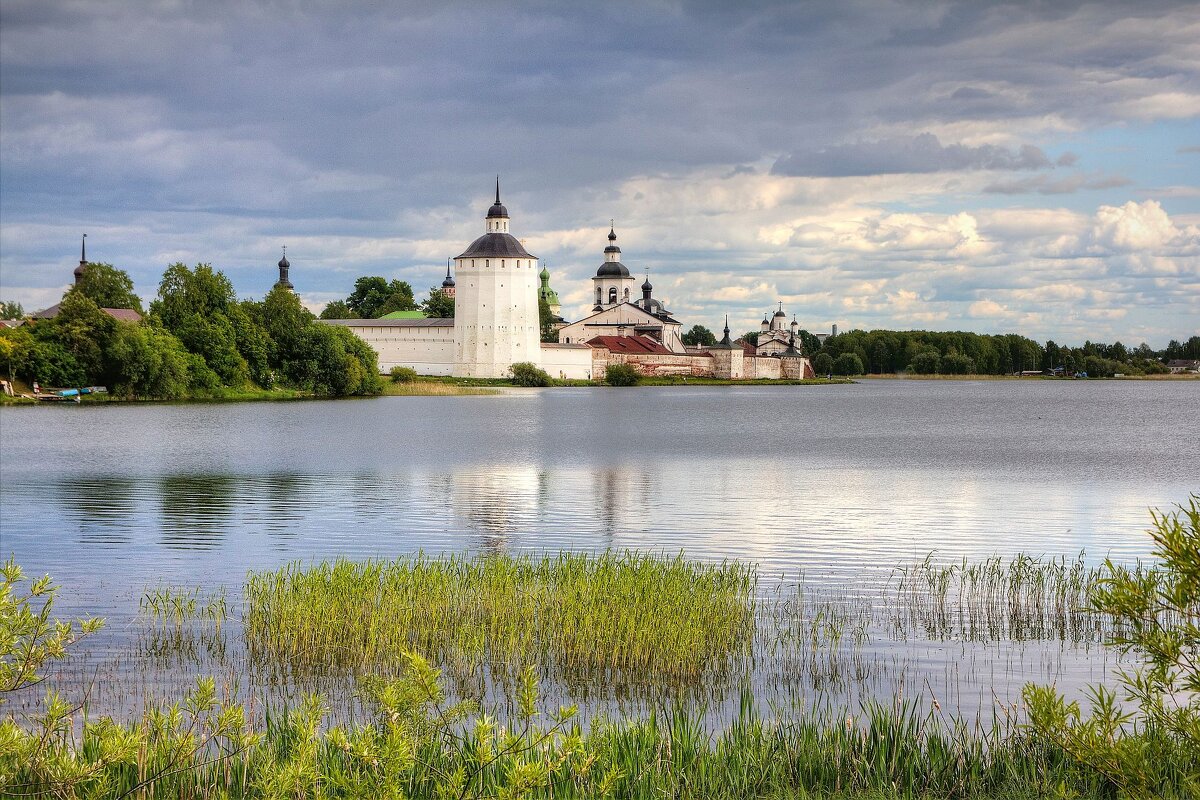 Вид на Кирилло-Белозерский монастырь - Константин 
