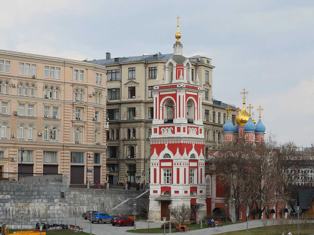 Церковь Георгия Победоносца на Псковской Горке, улица Варварка в Москве. - Евгений Седов