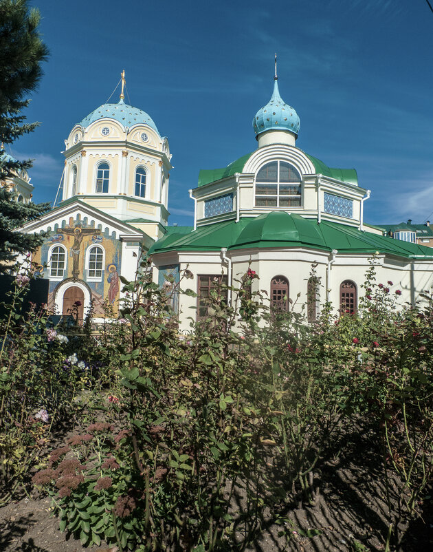 Свято  троицкий монастырь - Валентин Семчишин