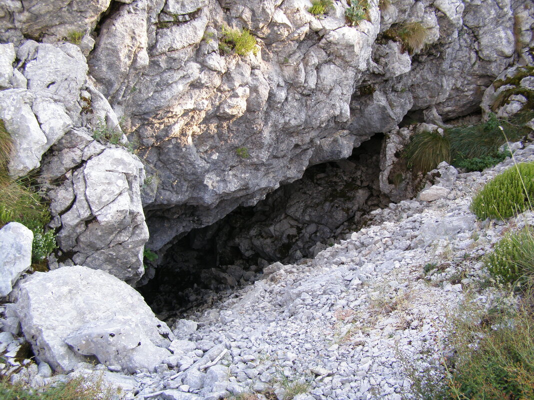 Пещера - Анна Воробьева