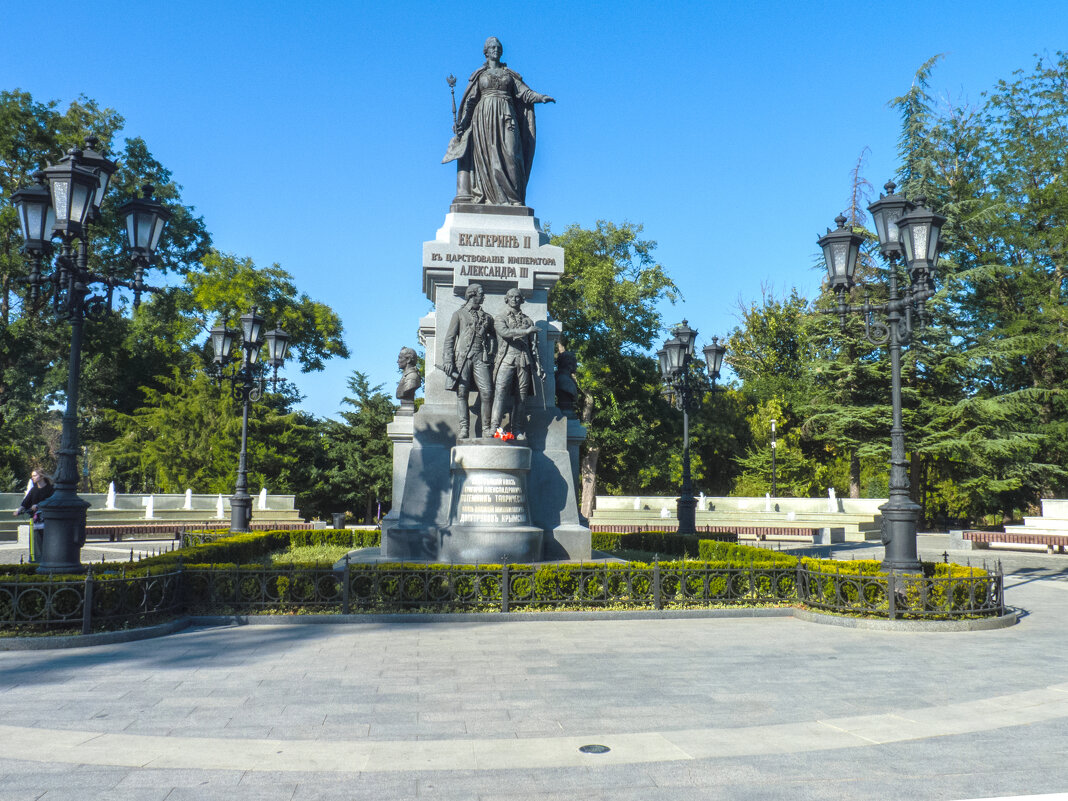 Памятник Екатерины  2  в Горсаду - Валентин Семчишин