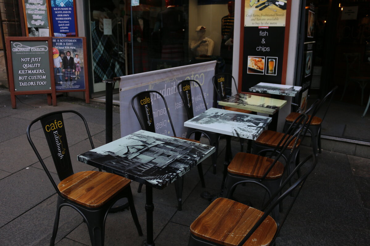 Столики уличного кафе - Ольга 
