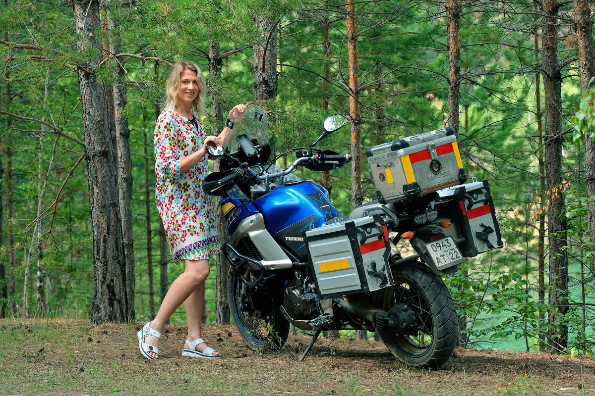 Про красивых женщин и мотоциклы - Дмитрий Конев