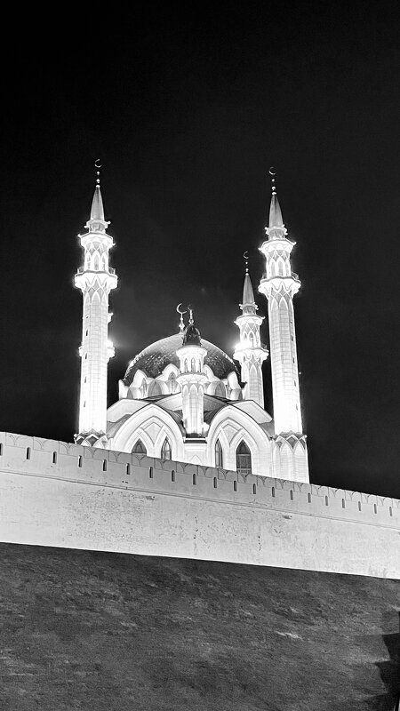 Легендарная мечеть. Символ и сердце Казани - Арина Невская
