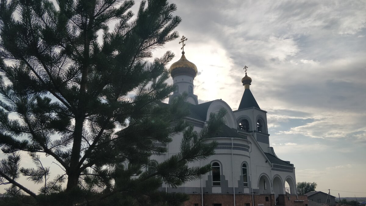 Крестовоздвиженский храм - Андрей Хлопонин