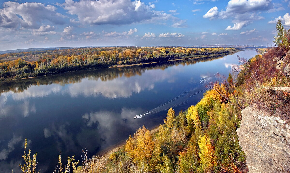 Осень  на реке  Белая. - Николай Рубцов