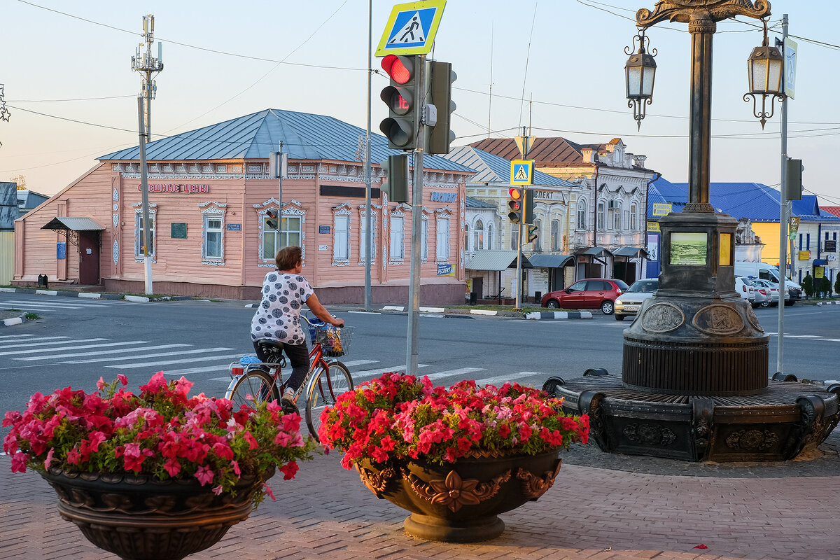 Городок Тетюши... - Влад Никишин