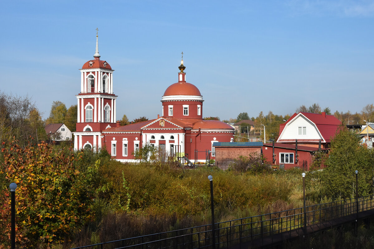 Московская область, городской округ Пушкинский, деревня Алёшино. Церковь Георгия Победоносца. - Наташа *****