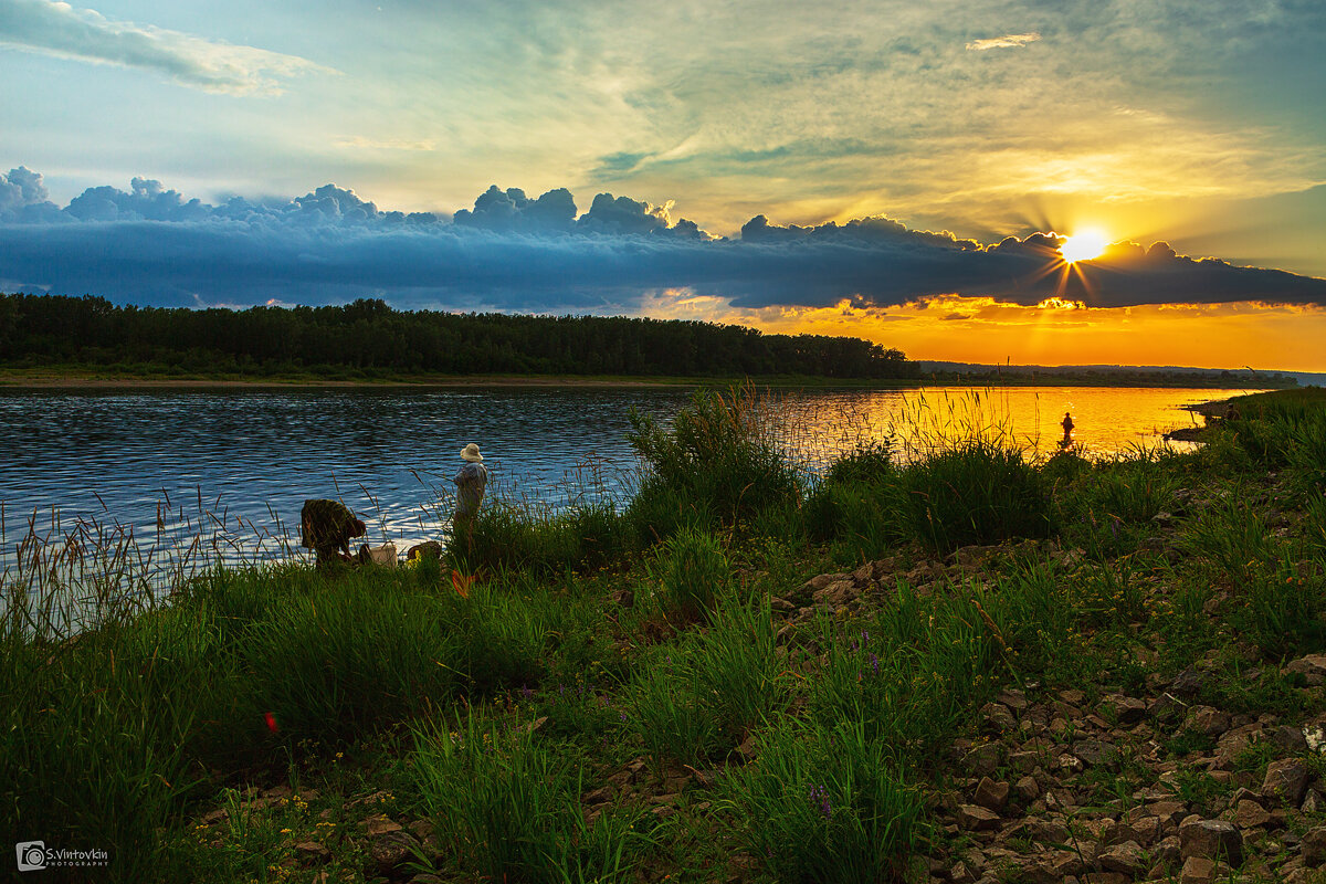 Вечерняя рыбалка на закате - Сергей Винтовкин