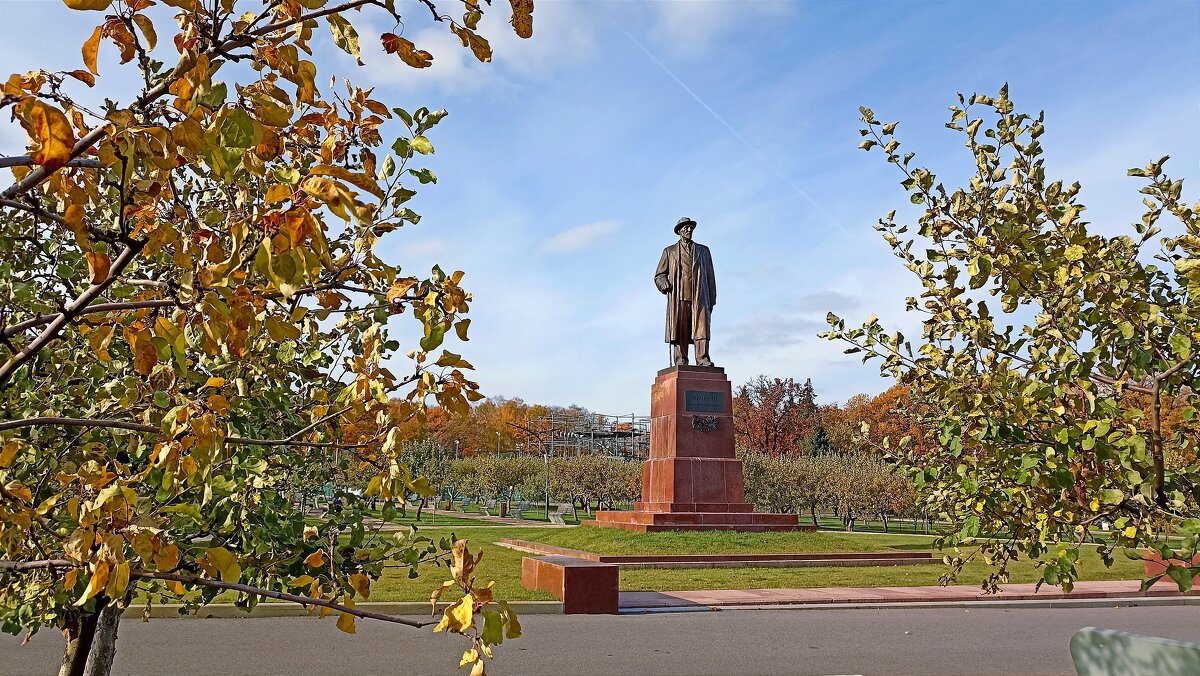 Памятник Тимирязеву на ВДНХ - Татьяна Тюменка