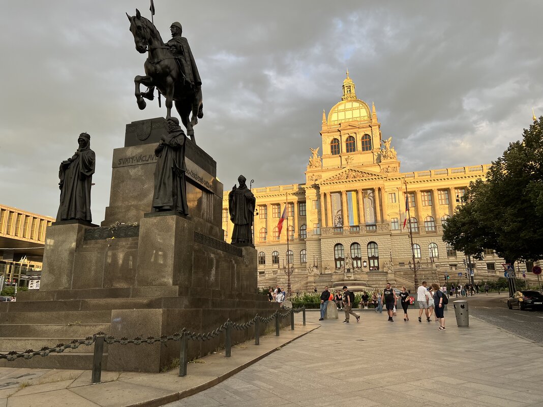 Прага–столица Чехии. /The beste of Prague/... - "The Natural World" Александер