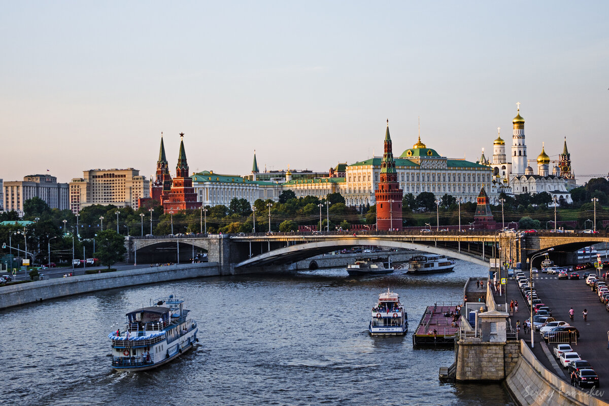 Вид на Кремль с Патриаршего моста. - Сергей Фомичев