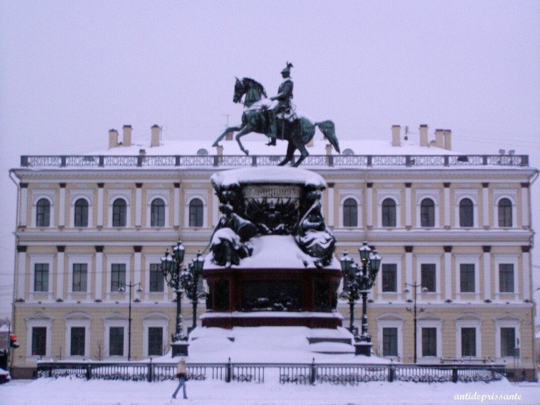 СПБ....Исаакиевская площадь....Памятник Николаю 1... - vadim 