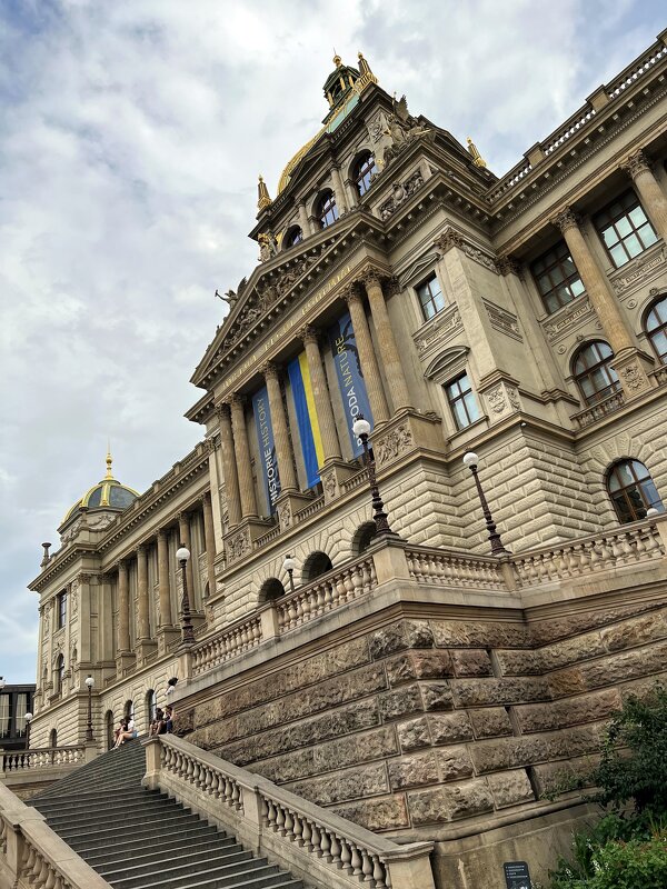 Прага–столица Чехии./The beste of Prague/. - "The Natural World" Александер