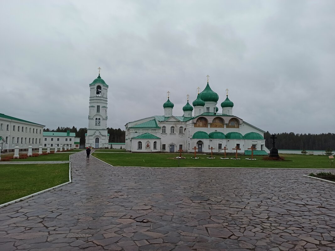 Свято-Троицкий Александра Свирского мужской монастырь - svk *