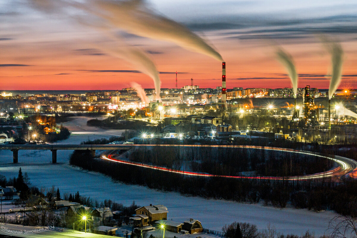 Вечерняя Ухта в марте, -20. Вид с горы Ветлосян, одна из лучших панорам города - Николай Зиновьев