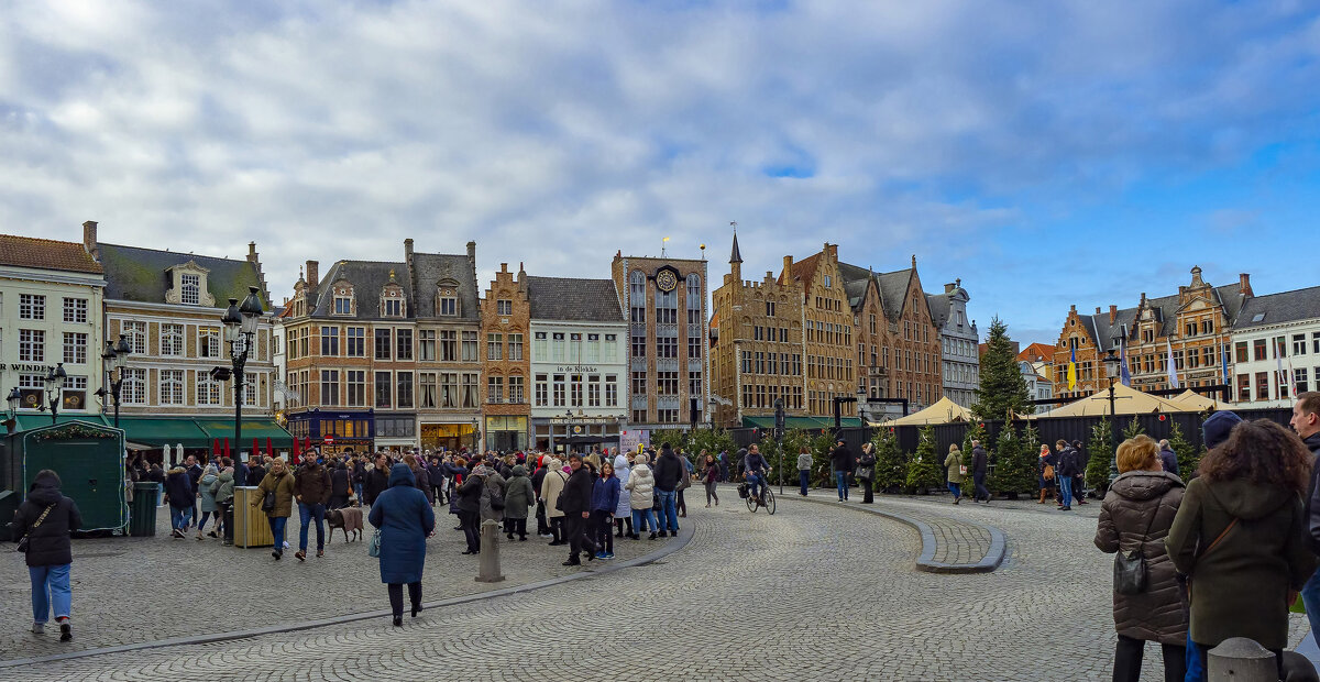 Рыночная площадь, Брюгге, Бельгия - leo yagonen