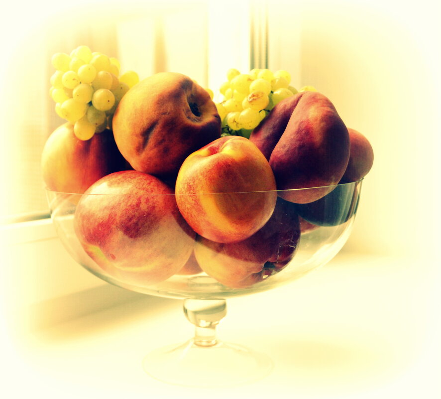Яблоки в вазе - ирина 
