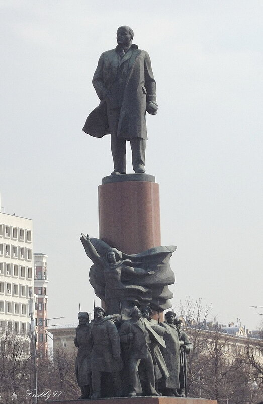 Памятник Ленину в Москве на Калужской площади - Freddy 97