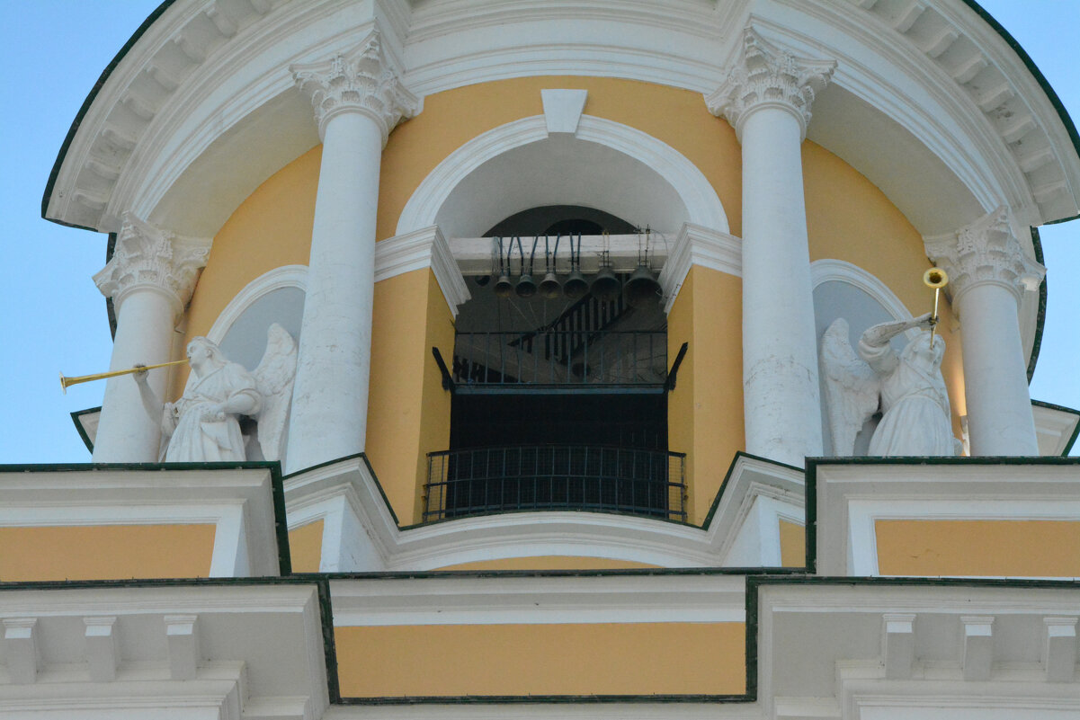 Трубящие антелы на колокольне перед Успенским собором - Александр Буянов