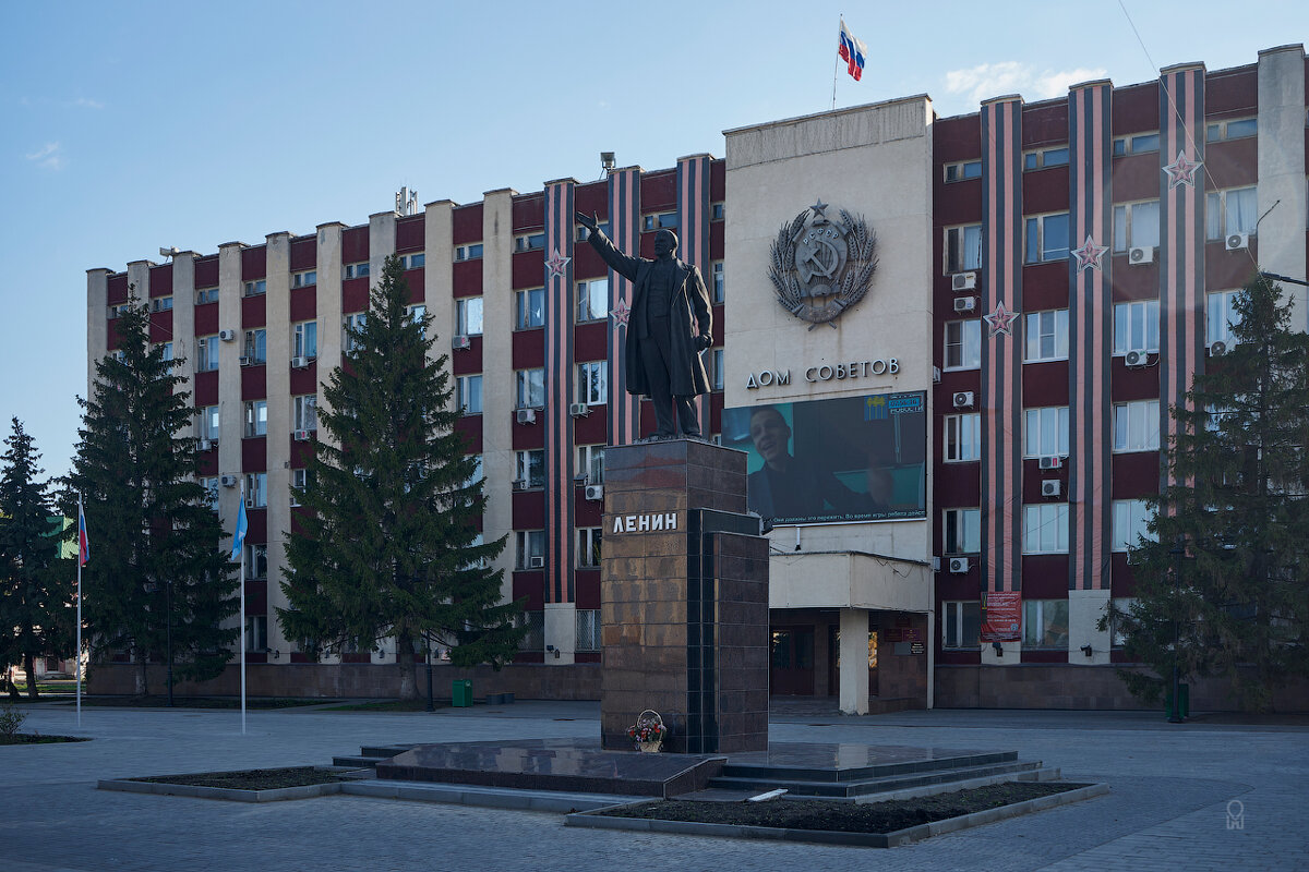 Дом советов, Дмитровград :: Олег Манаенков – Социальная сеть ФотоКто