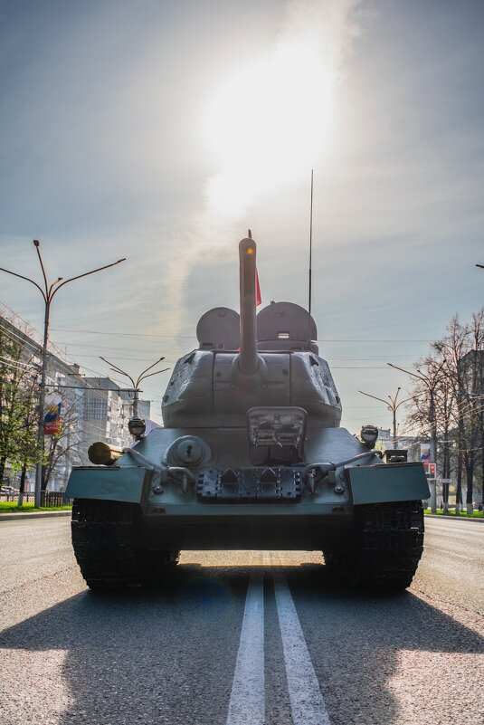 Т-34 - Николай Чекалин