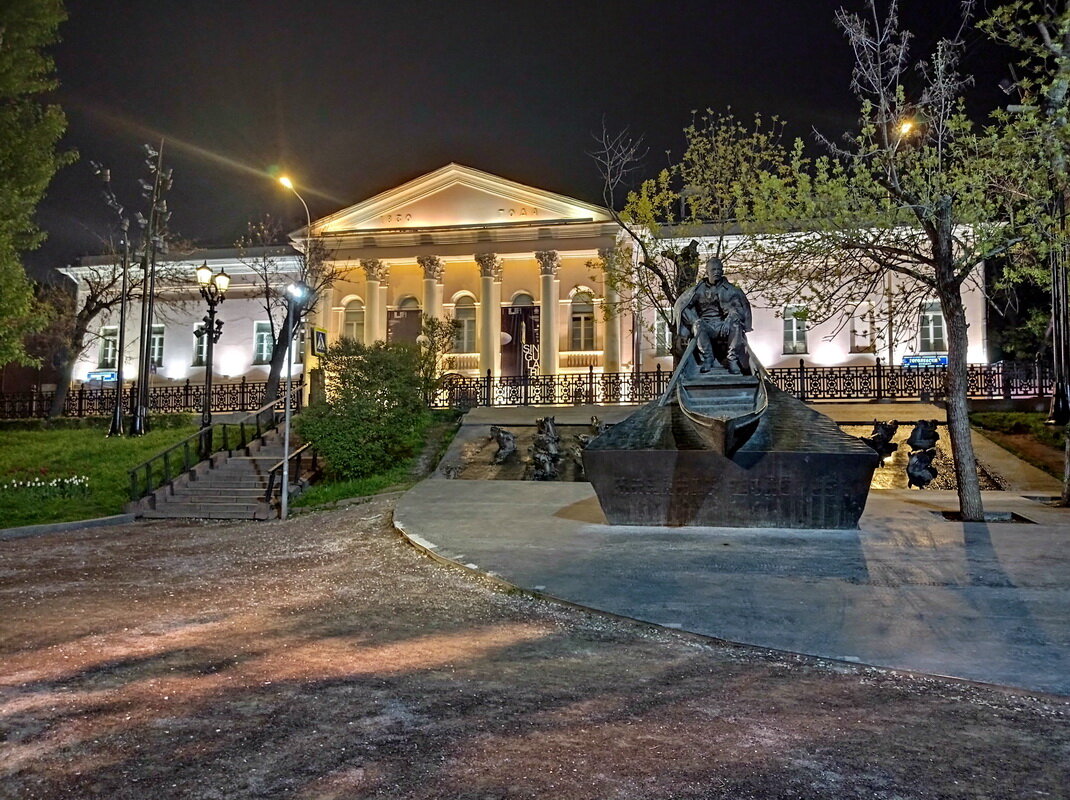 Памятник Шолохову - Александр Чеботарь
