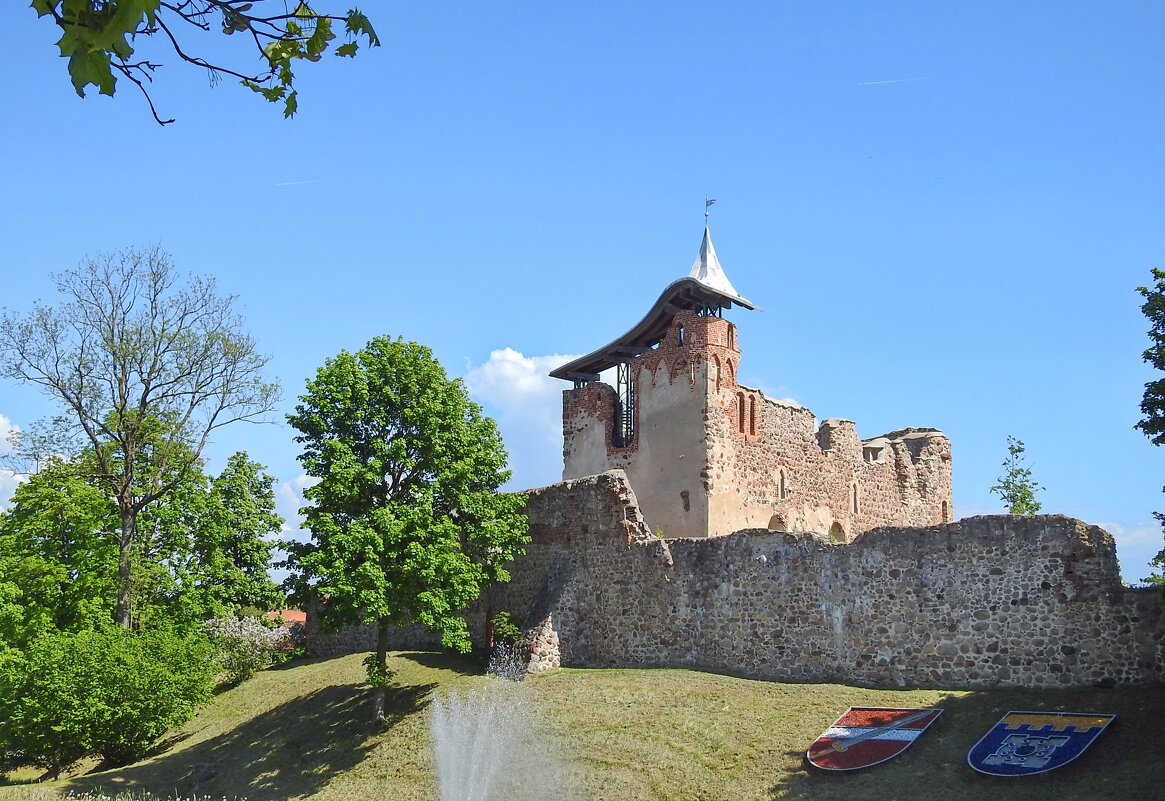 старый замок - ИННА ПОРОХОВА