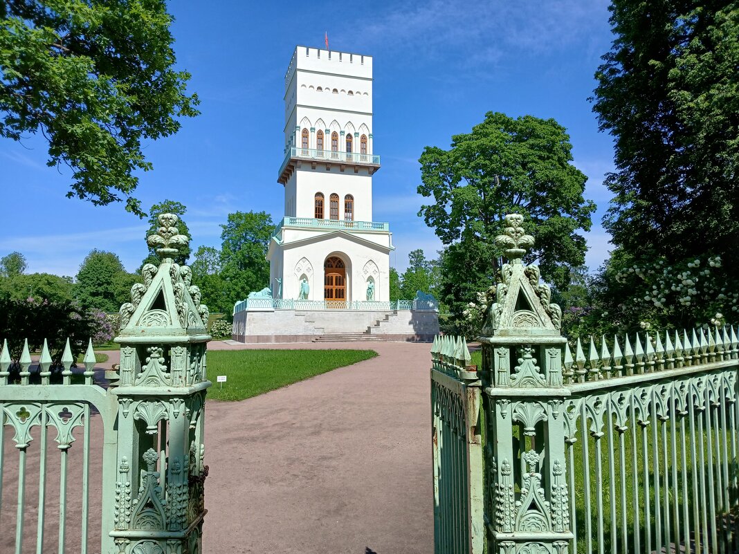 Вход на территорию Белой башни. - Лия ☼