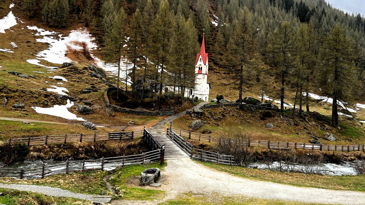 Италия SüdTirol "Dalomitenrundfahrt" / Die Heilig-Geist-Kirche in Kasern. - "The Natural World" Александер