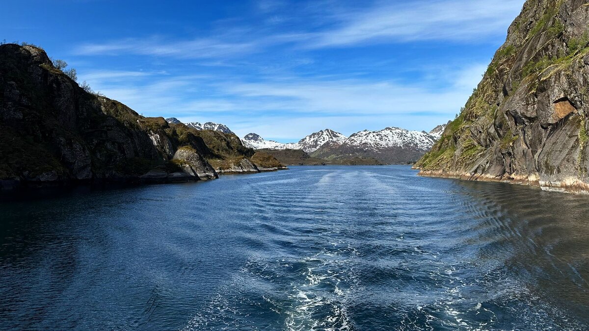 Ein Sommer im Nordpolarmeer / Norwegen / - "The Natural World" Александер