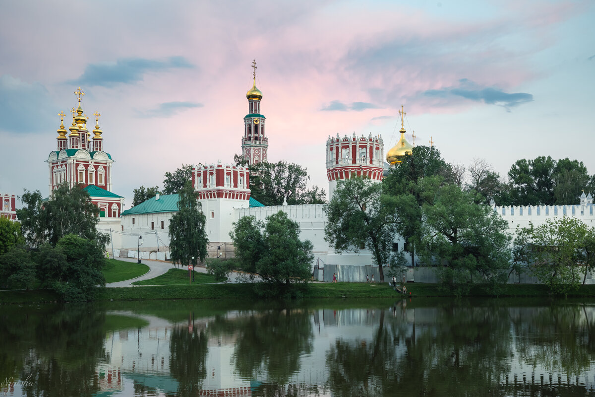 Июньский вечер - Nyusha .