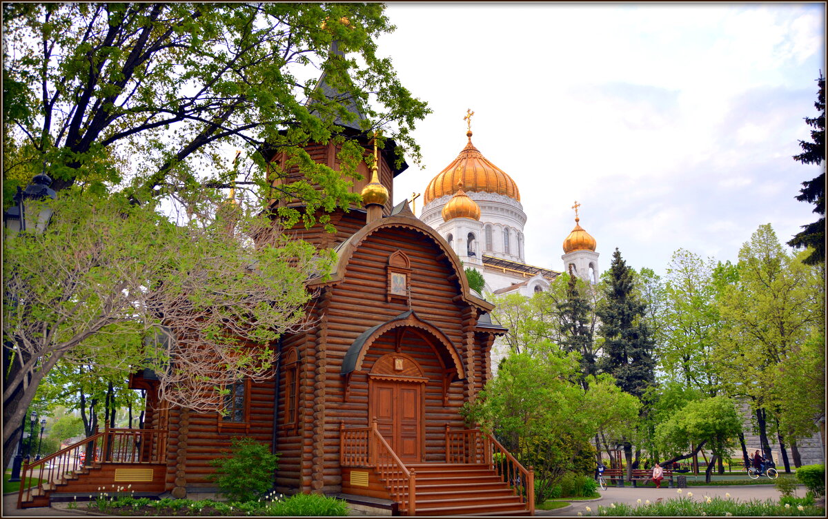 Москва. Церковь-часовня во имя иконы Божией Матери Державная - Mike Collie