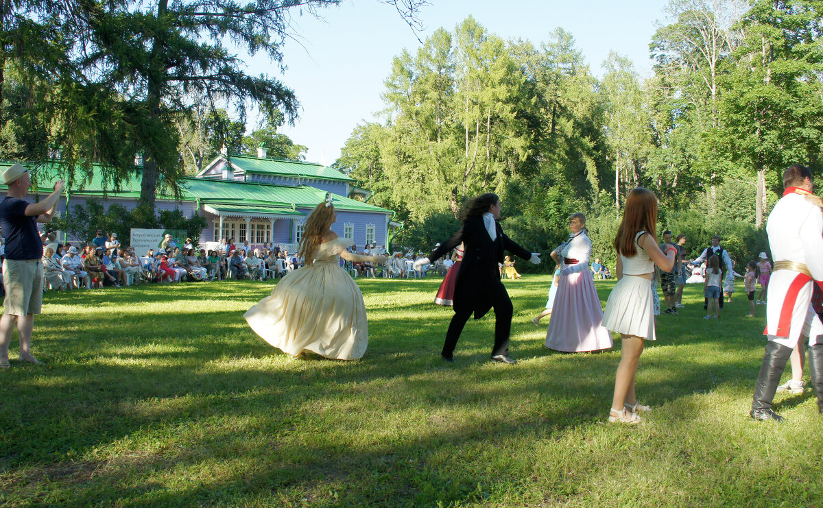 В Спасском-Лутовинове - Елена Кирьянова